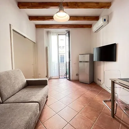 Kibilu - Via Palazzi - Stazione - Corso Buenos Aires - Shopping Area Apartment